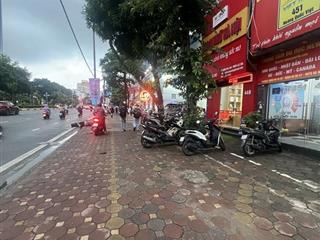 Mặt phố hoàng quốc việt  đoạn đẹp nhất phố vị trí kim cương ngay ngã tư phạm văn đồng