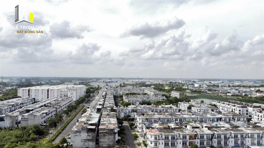 Nhà phố phúc an city, giá 3,1 tỷ, diện tích 5x15=75m2, 3pn, 3wc, đủ nội thất, hỗ trợ vay ngân hàng