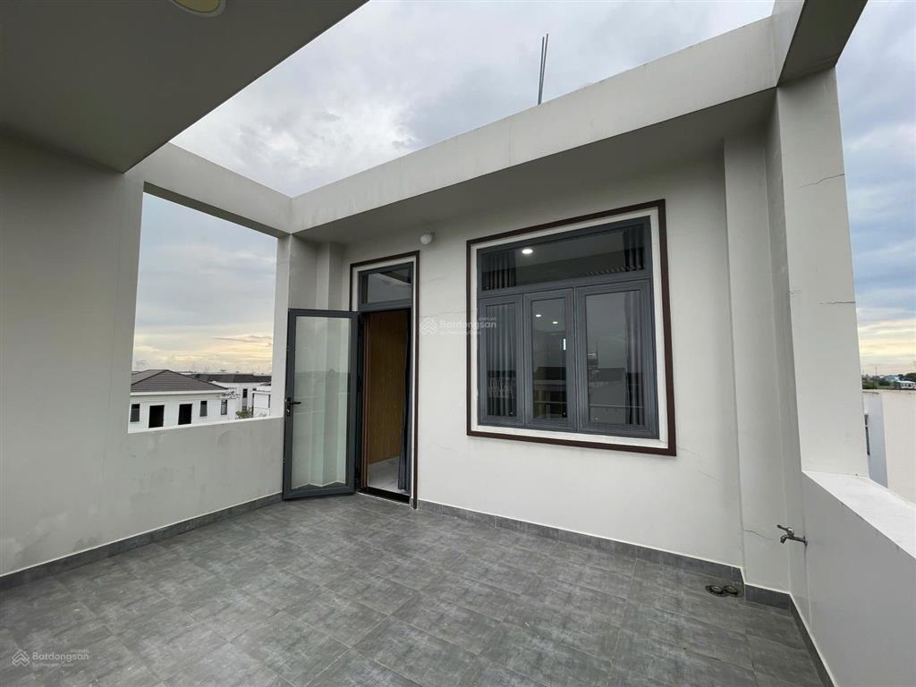 Bán nhà phố kdc xuyên á diện tích 5x16m, sổ hồng riêng 1 trệt 3 lầu, sân thượng, ở ngay