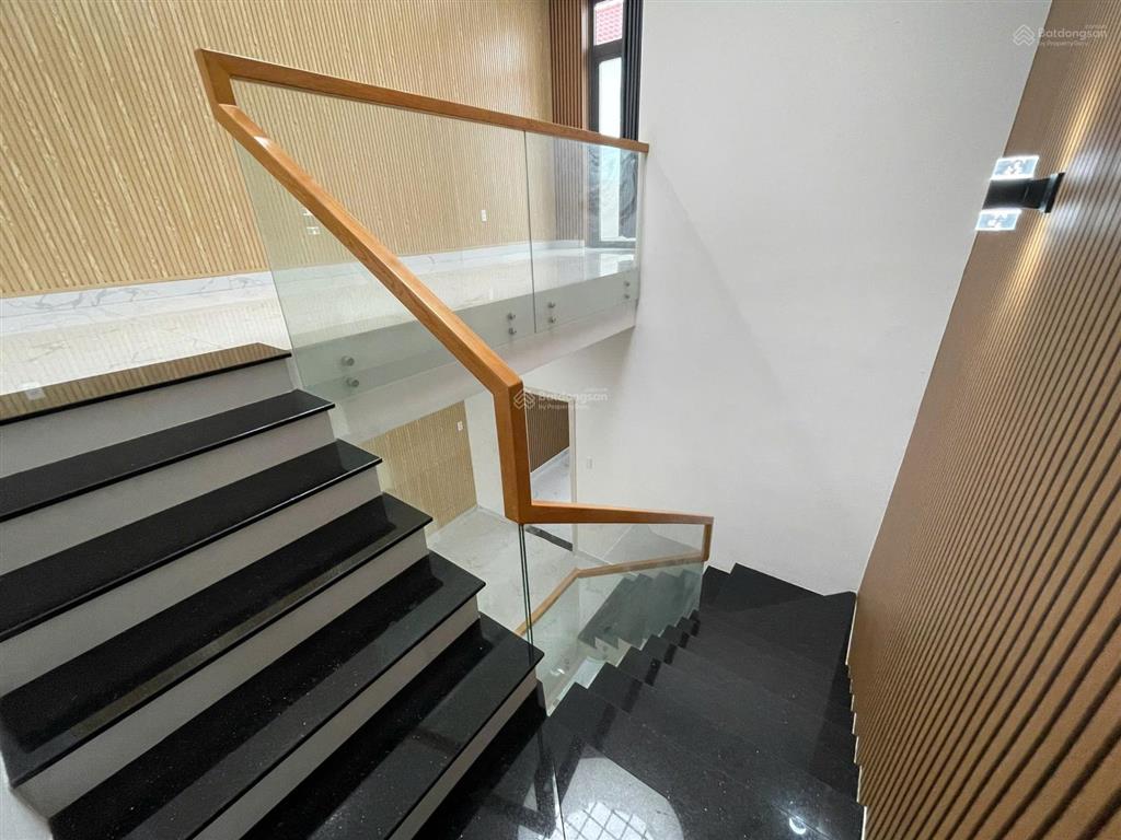 Bán nhà phố kdc xuyên á diện tích 5x16m, sổ hồng riêng 1 trệt 3 lầu, sân thượng, ở ngay