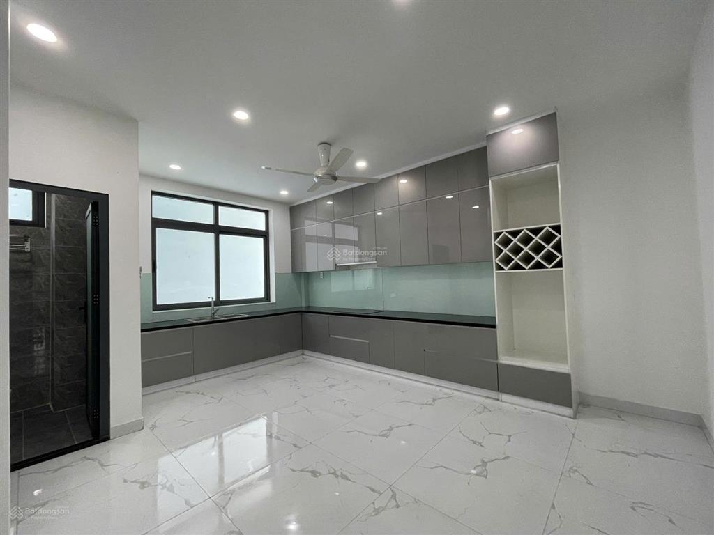 Bán nhà phố kdc xuyên á diện tích 5x16m, sổ hồng riêng 1 trệt 3 lầu, sân thượng, ở ngay
