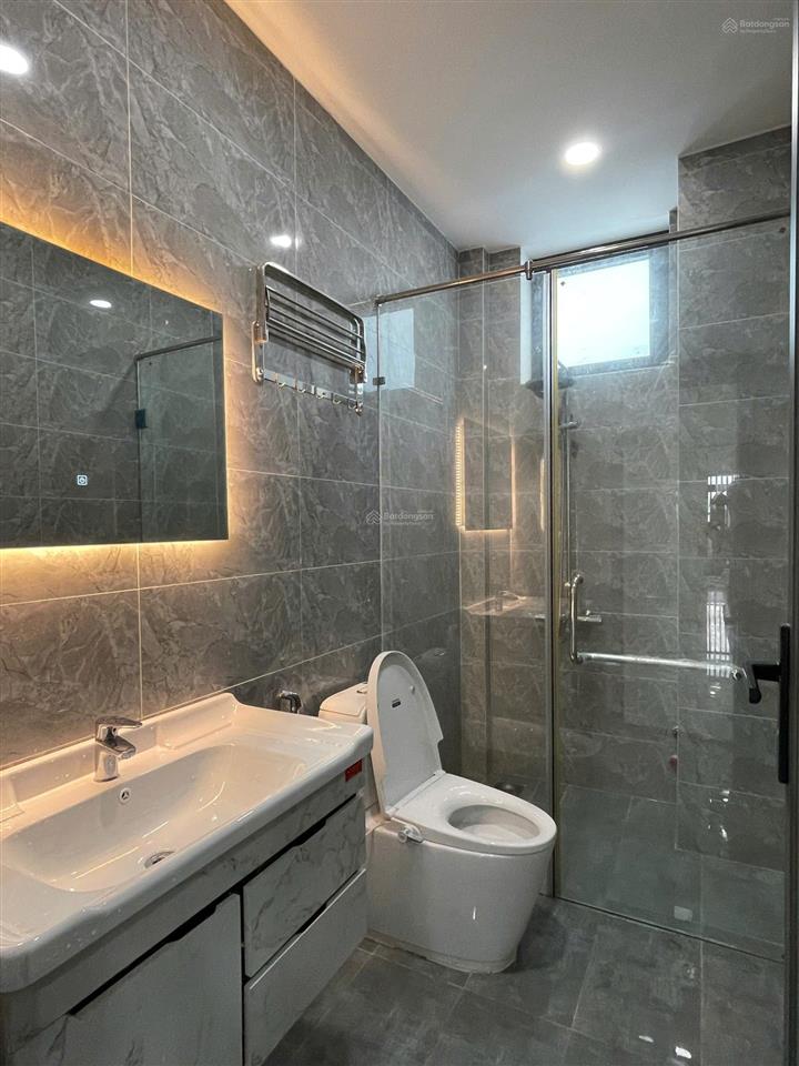 Bán nhà phố kdc xuyên á diện tích 5x16m, sổ hồng riêng 1 trệt 3 lầu, sân thượng, ở ngay