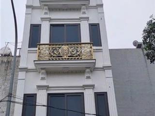 Cho thuê nhà phân lô có thang máy ở phú diễn, bắc từ liêm