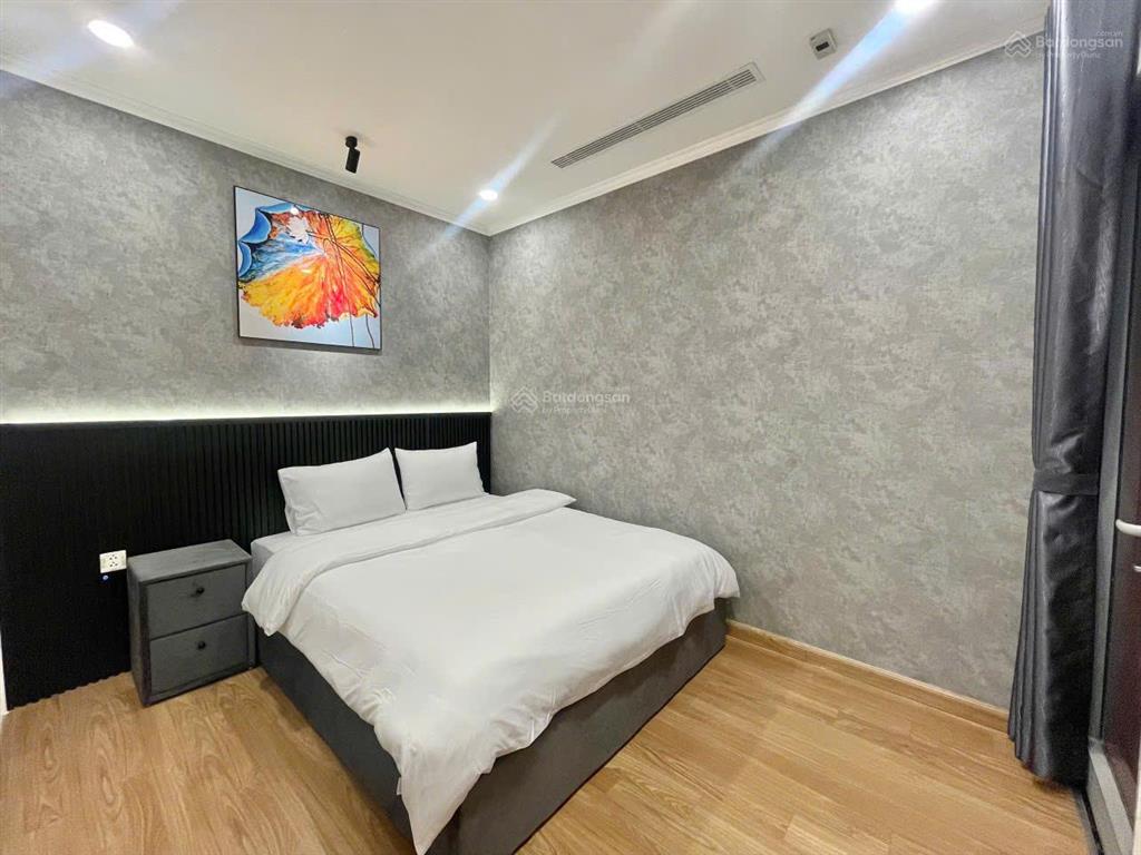 Chuyên giỏ hàng cho thuê nhiều căn hộ tại vinhomes times city. 2pn full nội thất. 0961 953 ***