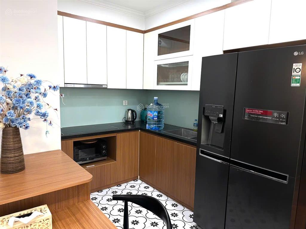 Cho thuê gấp căn 2 phòng ngủ full đồ nhà cực đẹp  nhà mới sạch sẽ rộng rãi, cực thoáng giá cực tốt