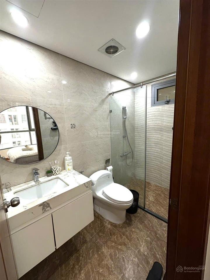 Cho thuê gấp căn 2 phòng ngủ full đồ nhà cực đẹp  nhà mới sạch sẽ rộng rãi, cực thoáng giá cực tốt