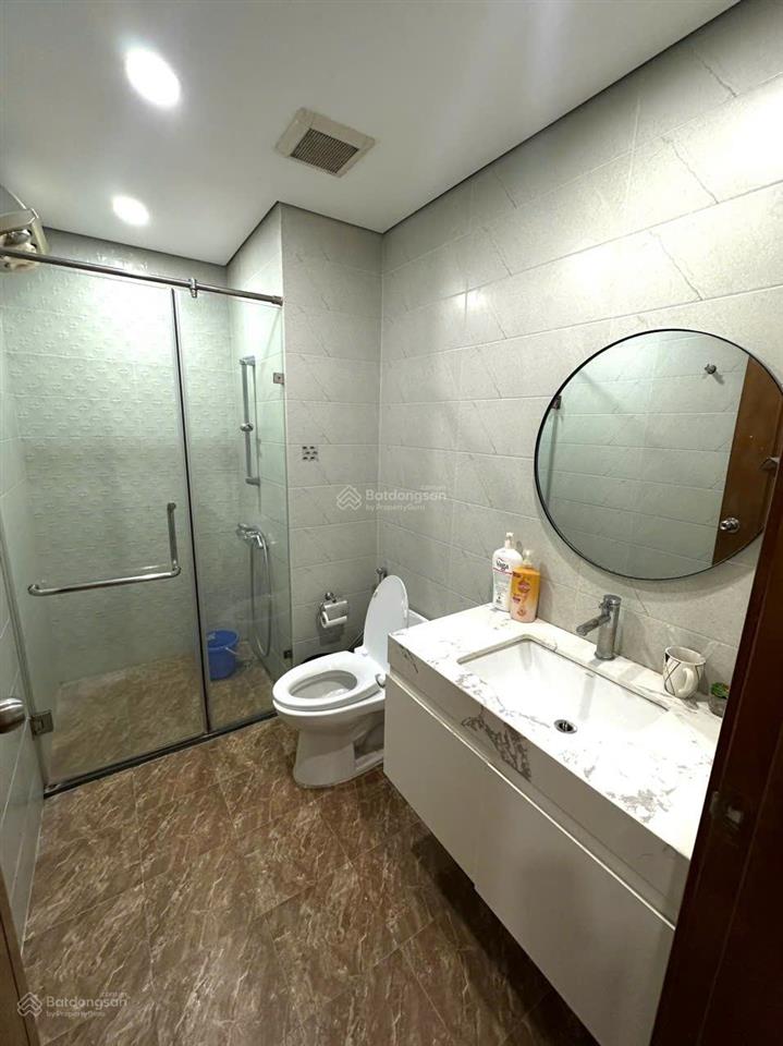 Cho thuê gấp căn 2 phòng ngủ full đồ nhà cực đẹp  nhà mới sạch sẽ rộng rãi, cực thoáng giá cực tốt