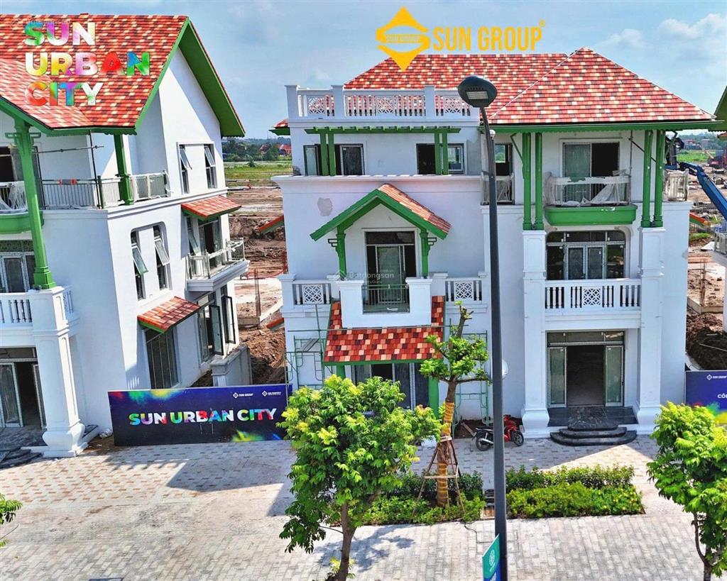 Gấp. giá rẻ bất ngờ . bt ngoại giao sun group giá chỉ 16,3 tỷ ,tiện ích đủ đầy hỗ trợ ls 36 tháng