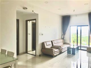 Cho thuê cc hoàng quốc việt . dt 70m2, 2pn. 2wc , giá 10tr full nt đầy đủ tiện ích xung quanh