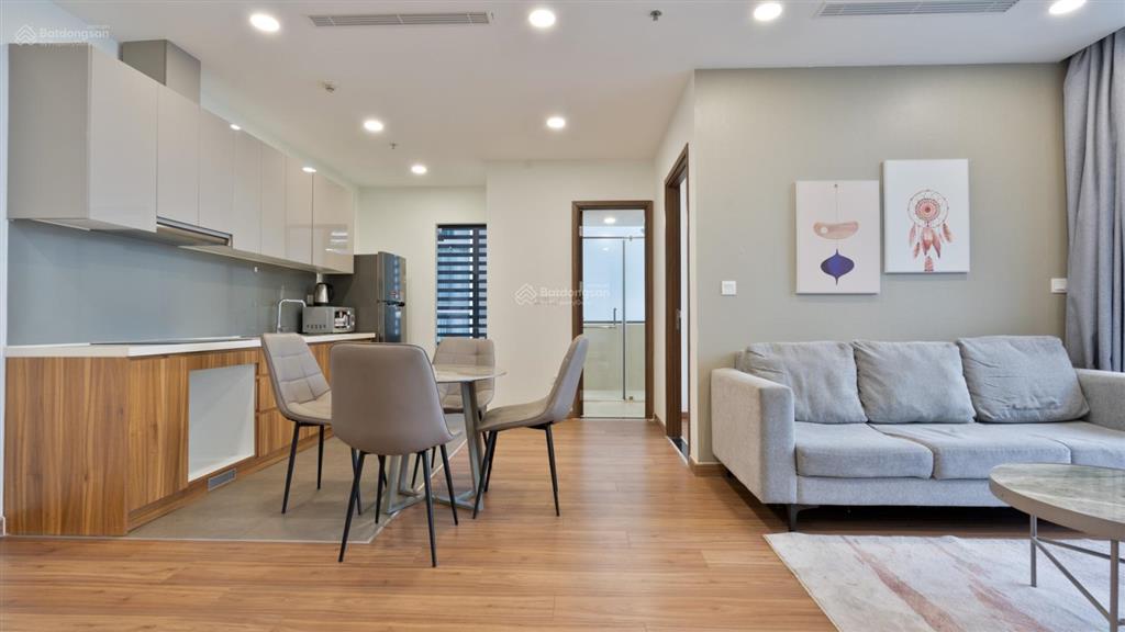 Chính chủ bán gấp căn 2pn 2wc dt 70m2, hướng mát, view thoáng, dự án eco green, giá chỉ 6,37 tỷ