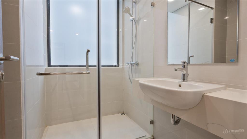 Chính chủ bán gấp căn 2pn 2wc dt 70m2, hướng mát, view thoáng, dự án eco green, giá chỉ 6,37 tỷ