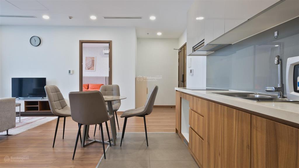 Chính chủ bán gấp căn 2pn 2wc dt 70m2, hướng mát, view thoáng, dự án eco green, giá chỉ 6,37 tỷ