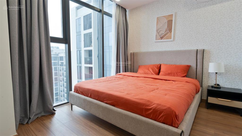 Chính chủ bán gấp căn 2pn 2wc dt 70m2, hướng mát, view thoáng, dự án eco green, giá chỉ 6,37 tỷ