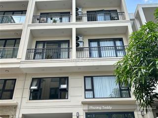 Cấp cứu gấp! bán tòa nhà mt ung văn khiêm, bình thạnh (6x35m, hầm + 8 tầng, hđt 300 tr), giá 56 tỷ