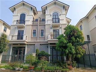 Chính chủ cần bán gấp 8,6 tỷ biệt thự song lập 135m2 tại centa city