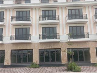 Nhà liền kề 4 tầng diện tích 75m2, nhỉnh 4 tỷ