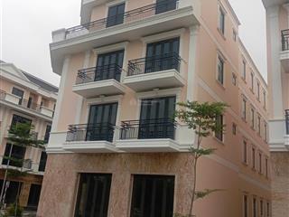 Nhà đẹp giá mềm bán nhanh hơn 4 tỷ