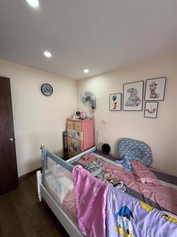 Bán cc osaka complex 48 ngọc hồi hoàng mai hn. dt 56m2 2pn 1vsinh. giá 4 tỷ.  0983 282 ***