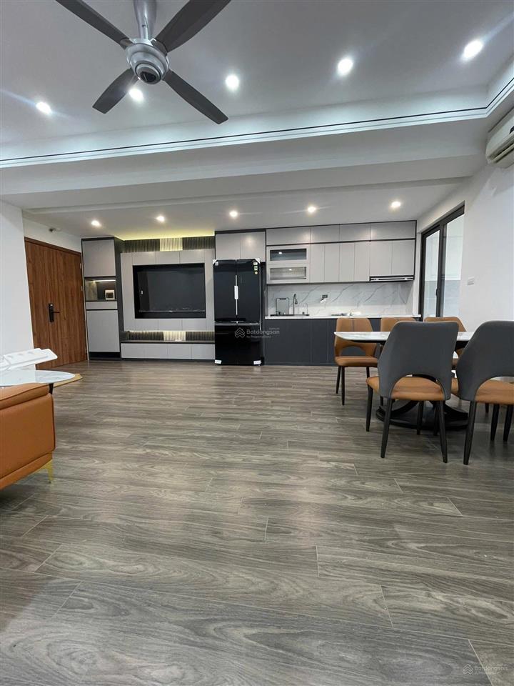 Bán căn hộ cc osaka complex 48 ngọc hồi hoàng mai. dt 76m2 3pn 2wc. giá 5 tỷ. 0983 282 ***