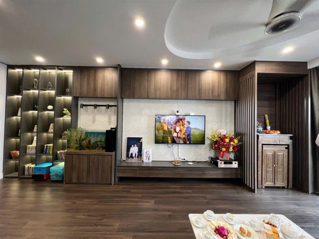 Bán căn cc new horizon city 87 lĩnh nam, hoàng mai. dt 91m2 3 ngủ 2 vệ sinh. 6,7 tỷ. 0983 282 ***