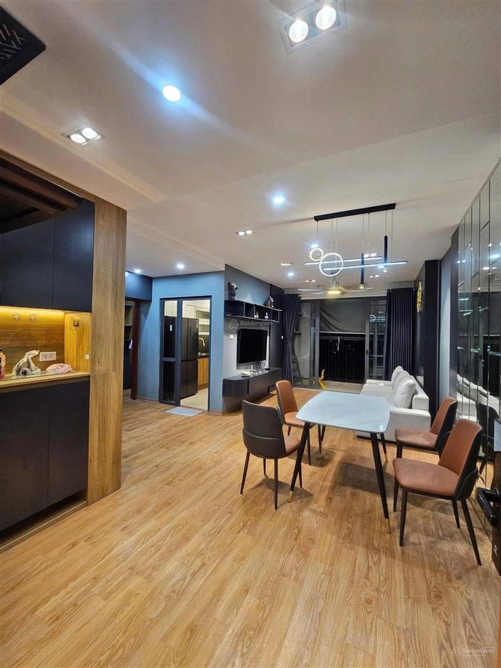 Bán chcc helios tower 75 tam trinh. dt 65m2 2 phòng ngủ, 2 vệ sinh. giá 5,5 tỷ.  0983 282 ***