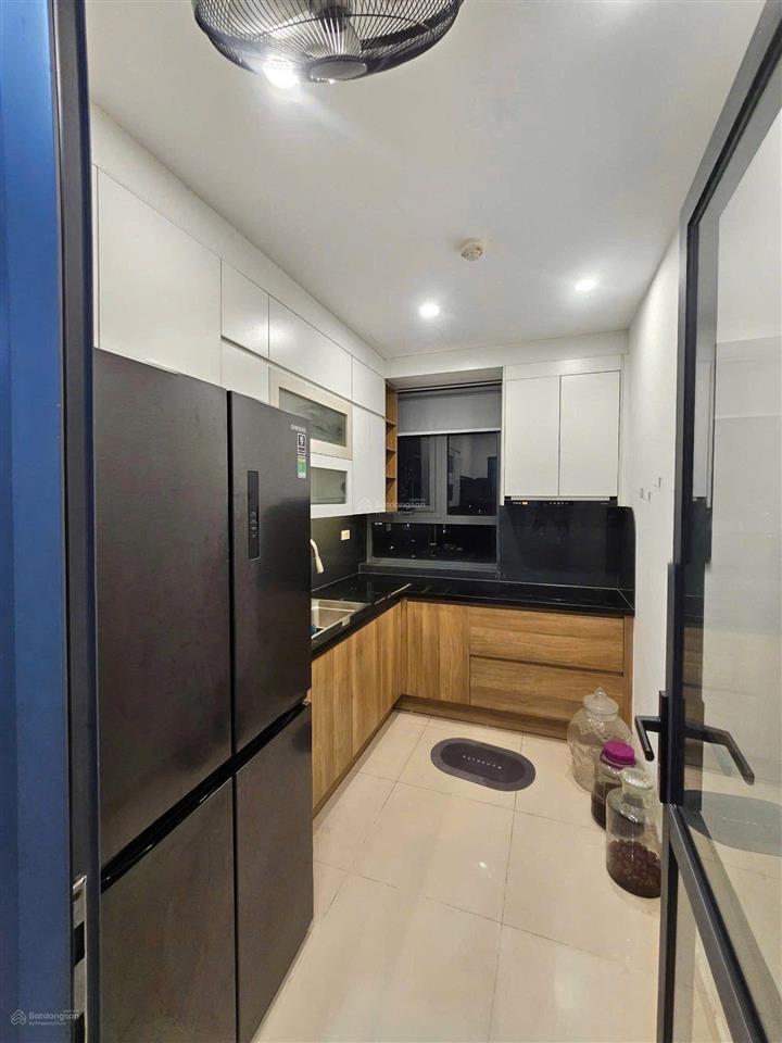 Bán chcc helios tower 75 tam trinh. dt 65m2 2 phòng ngủ, 2 vệ sinh. giá 5,5 tỷ.  0983 282 ***