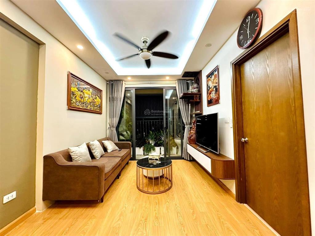 Bán cc gelexia 885 tam trinh  hoàng mai. dt 74m2 2pn 2vs. giá 5,7 tỷ.  0983 282 ***