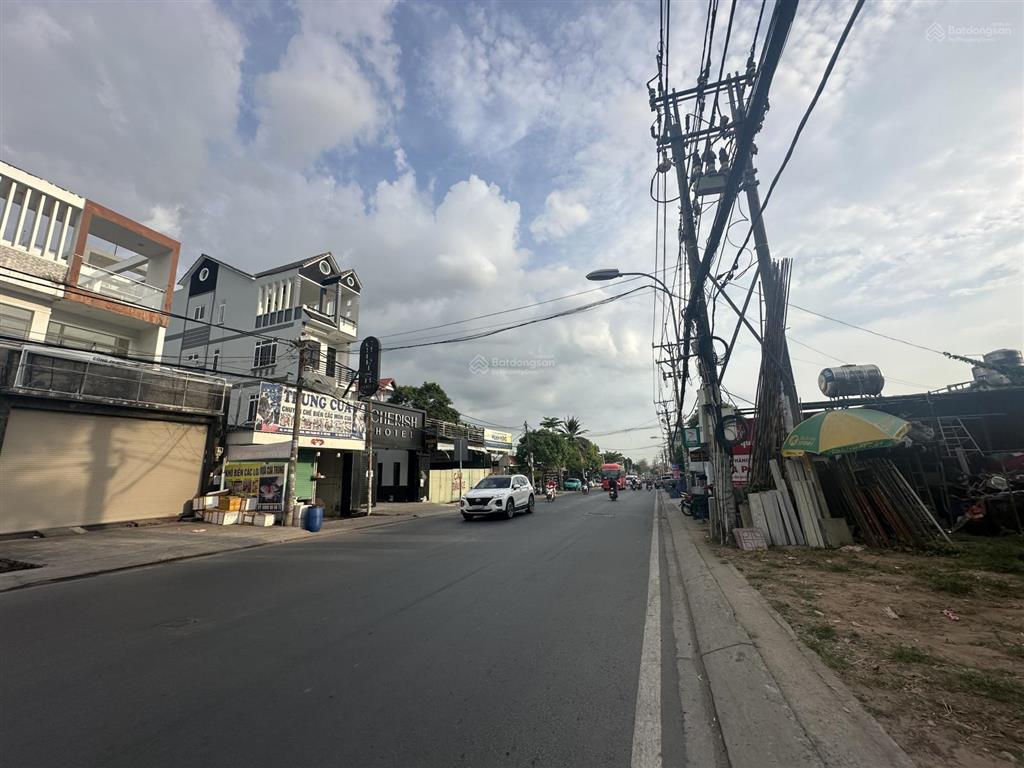 Bán nhà mặt phố hoàng hữu nam, giá 13 tỷ, ngang 6,5 công nhận 170m2, đầy đủ pháp lý