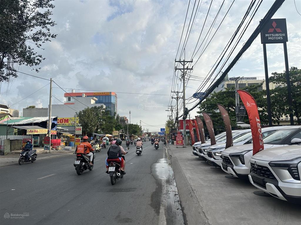 Bán nhà mặt phố hoàng hữu nam, giá 13 tỷ, ngang 6,5 công nhận 170m2, đầy đủ pháp lý