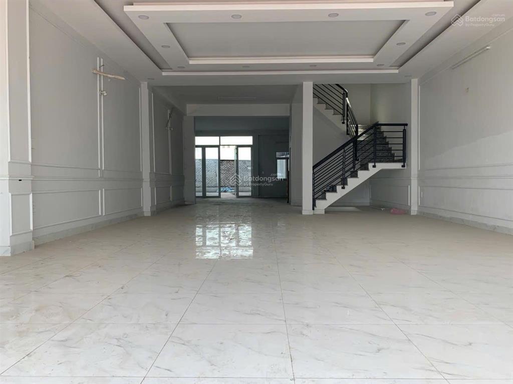 Giá giảm sâu từ 27 tỷ xuống 21 ty, nhà 4 tầng mt hoàng hữu nam, 7x28m full 200m2 thổ cư.