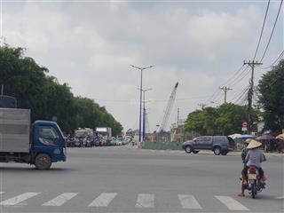 Bán đất mặt tiền lã xuân oai, dt 7100m2, ngang 55m sâu 135m vuông vức, quận 9, tp.hcm