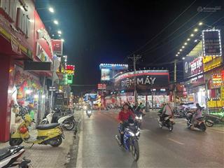 Bán nhà mặt tiền đỗ xuân hợp, dt 4,1x20m sử dụng, cho thuê 20tr/tháng, giá chỉ 13,5 tỷ