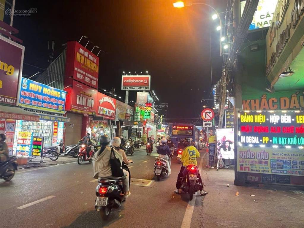 Bán nhà mặt tiền đỗ xuân hợp, dt 4,1x20m sử dụng, cho thuê 20tr/tháng, giá chỉ 13,5 tỷ