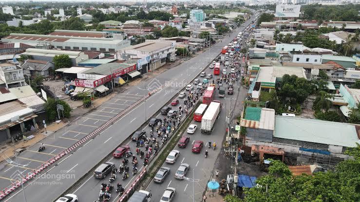 Bán nhà mặt tiền ngay quốc lộ 1k, ngang 16m sử dụng 800m2, đường xe công 24/24. giá chỉ 45 tỷ có tl