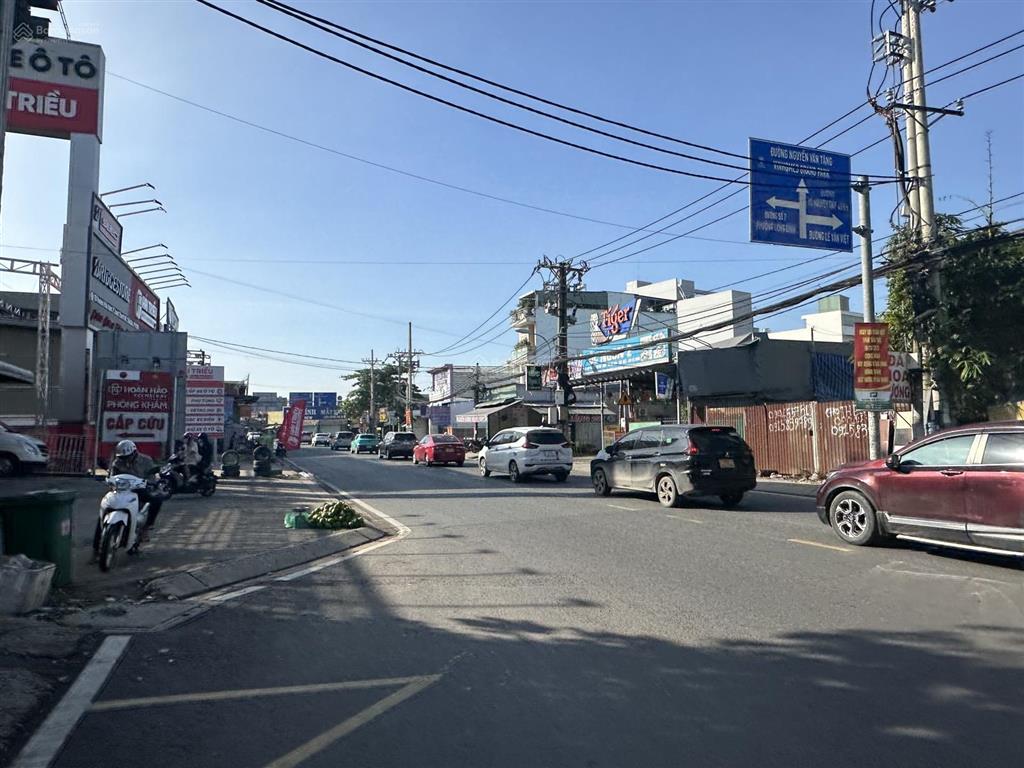 Chỉ 130tr/m2 nhà mt nguyễn văn tăng, dt10x42m vuông vức, khu vực kinh doanh sầm uất, đựo xd 7 tầng