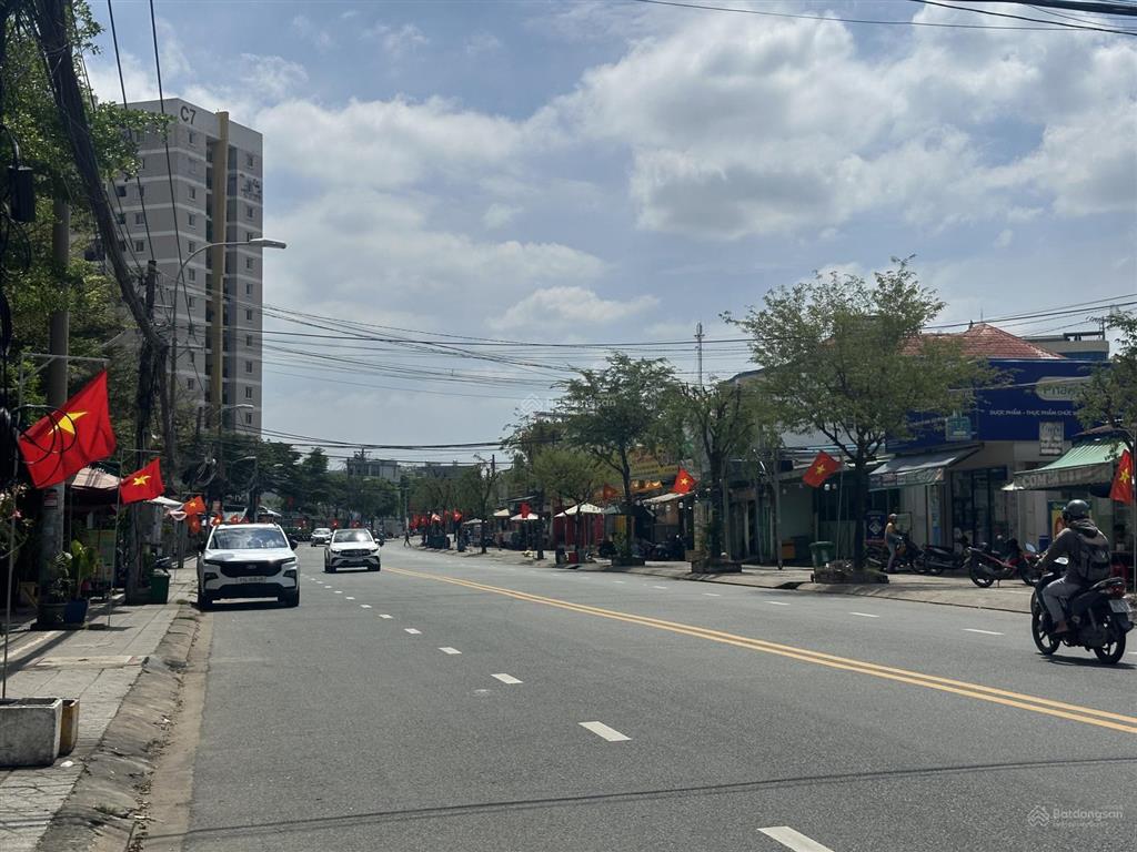 Chỉ 30 tỷ mt lê văn việt,ngay chung cư c8 dt 10x15,2m vuông vức, khu xây dựng cao tâng, vị trí đẹp