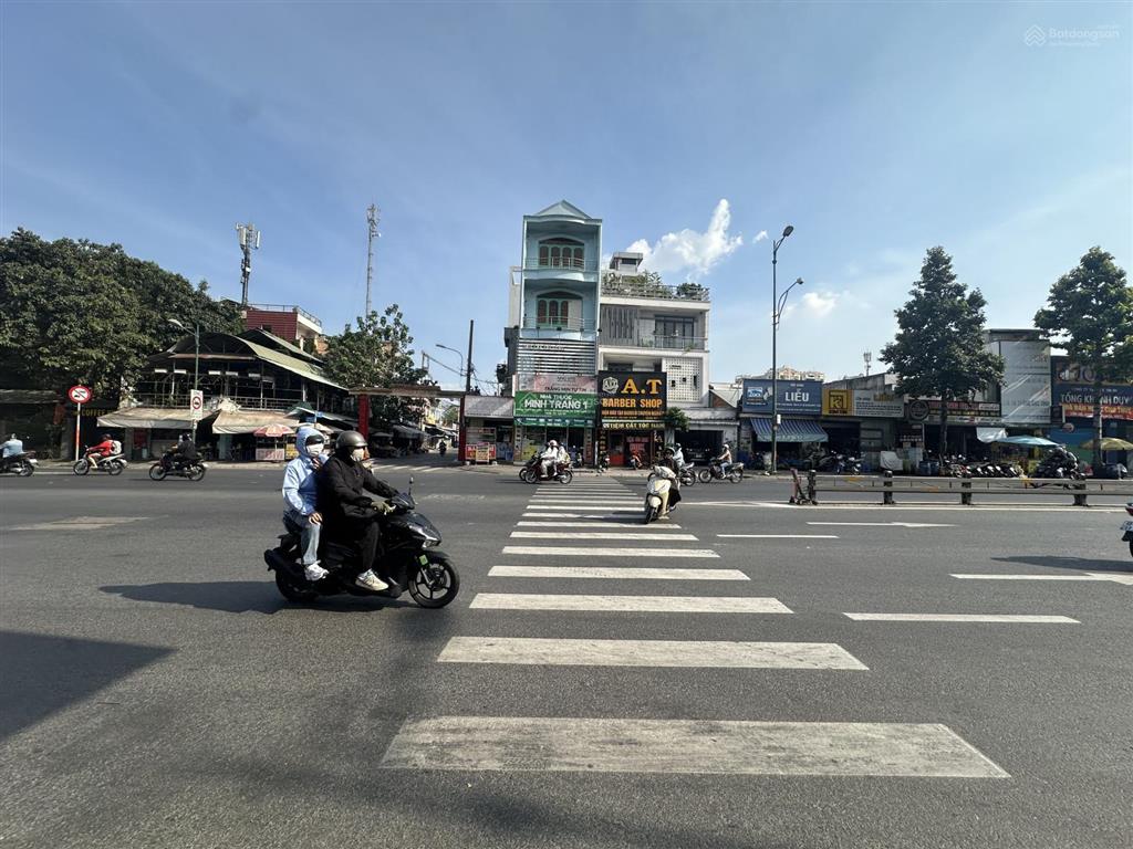 Hiếm,mt phạm văn đồng,linh trung, nhà 3 tầng, ngang 6m vuông vức, giá chỉ 19 tỷ còn tl