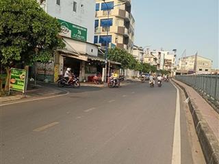 Bán đất mặt tiền kênh nước đen dt 9x10m cấp 4 đang cho thuê. giá 9tỷ tl