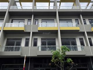 Mã f04 s 60m2 diện tích sàn 211m2 giá 7tỷ7 nằm trong vành đai 3 hồ chí minh sát metro suối tiên