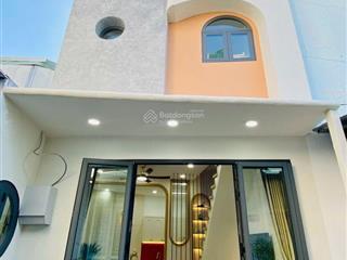 Hiếm ! ngang 7m  nở hậu  chủ gấp bán nhà sát mặt tiền quang trung hxh 1 phút là tới emart