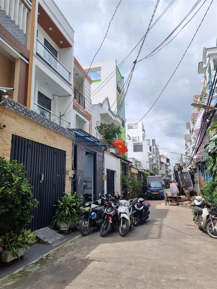 Nhà đẹp hẻm to 7m dòng tiền tốt ngay phan huy ích diên tích 68 m2 3 tầng chỉ 7.x tỷ