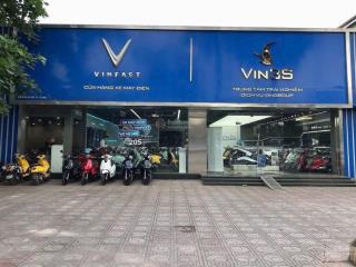 Cho thuê mbkd mặt phố phạm văn đồng dt 1000m2, mt 20m phù hợp showroom, trạm sạc, gara oto cực đẹp