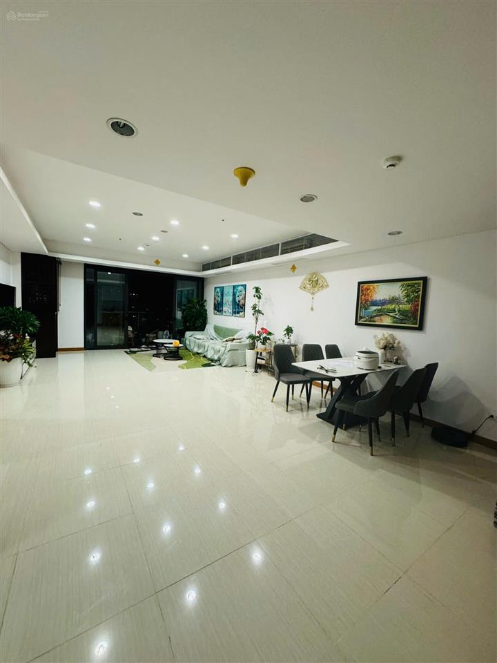 Chính chủ bán căn 3 ngủ 2wc seasons avenue mỗ lao, dt 110m2, sẵn sổ, có slot ô tô, giá 7.7 tỷ