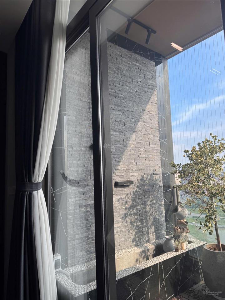 Chính chủ bán căn 3pn king palace thanh xuân, dt 115m, full nội thất đẹp, hướng đn, hđmb, giá 10 tỷ