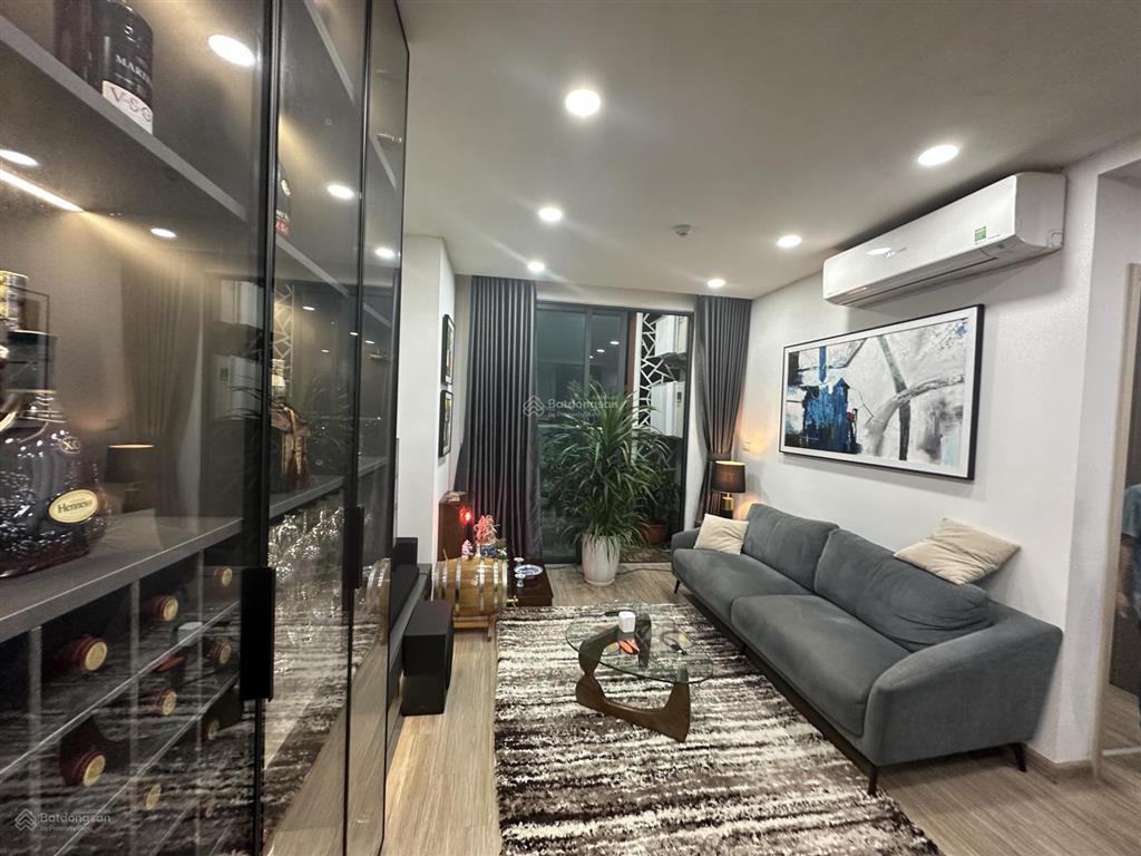Chính chủ bán căn 3pn samsora premier vạn phúc, dt 96m2, sẵn sổ, full nội thất, có slot, giá 7 tỷ