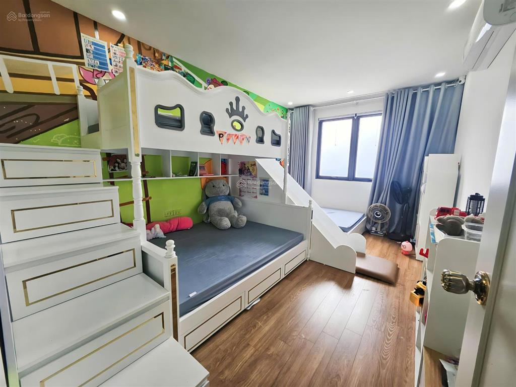 Chính chủ bán căn góc 3pn ct2 viettel the light tố hữu, dt 131m, giá 10 tỷ, sẵn sổ, full nội thất