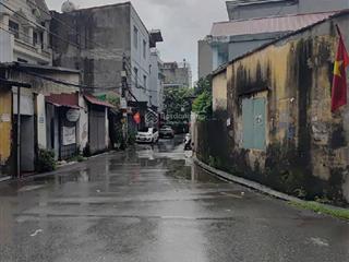 Đất bình minh, trâu quỳ, vuông vắn, nở hậu, ô tô tránh, kinh doanh, gần trường, chợ, uỷ ban.