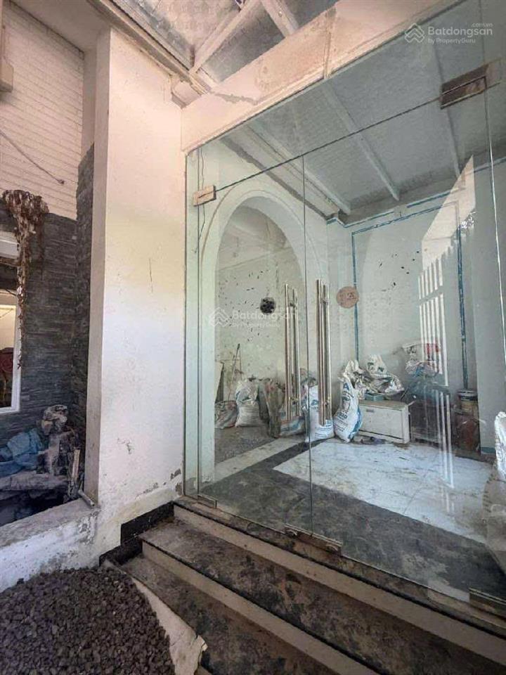 Khu phân lô quân đội hoàng hoa thám  trước nhà ô tô chạy vòng quanh khu vip đẳng cấp