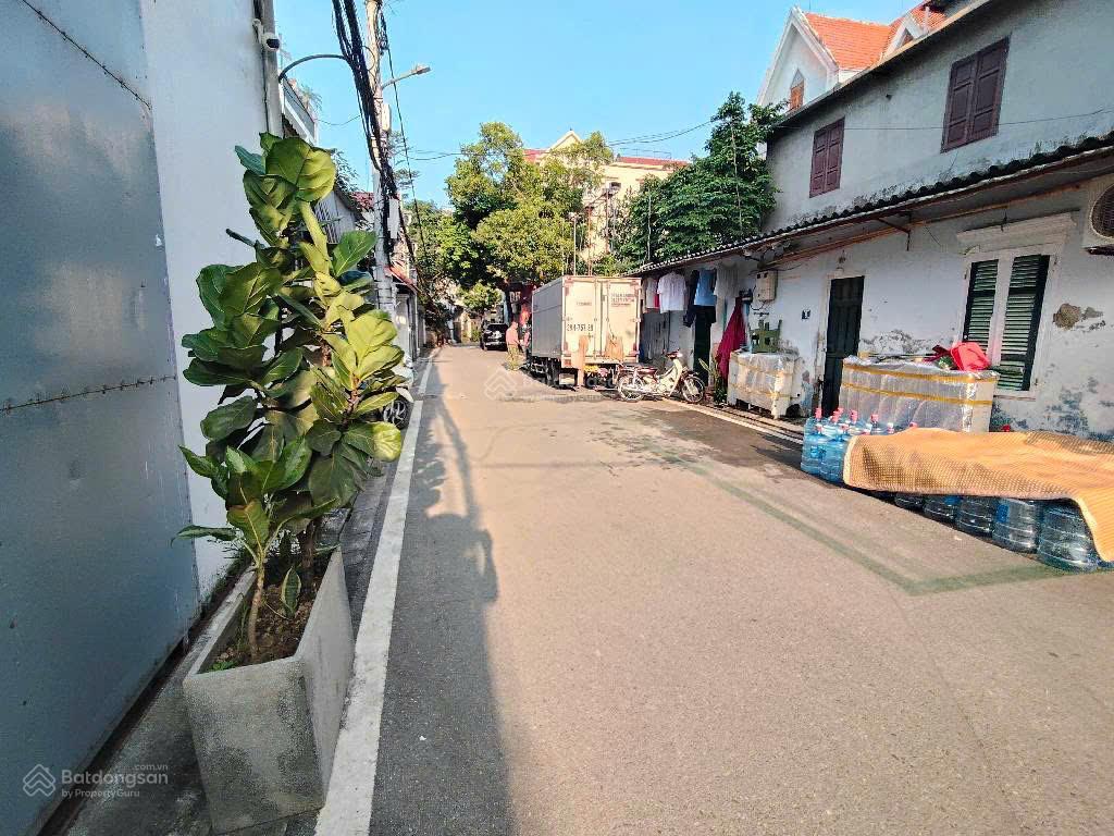 Chủ cần bán gấp mảnh đất đẹp thạch bàn. ngõ ô tô  lô góc