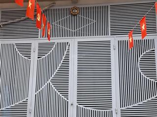 Tôi bán nhà cách mặt phố 20m ô tô đỗ cửa